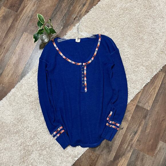 Free People We The Free Size Small Blue Henley Embroidered Rainbow Thermal Top - Picture 4 of 6